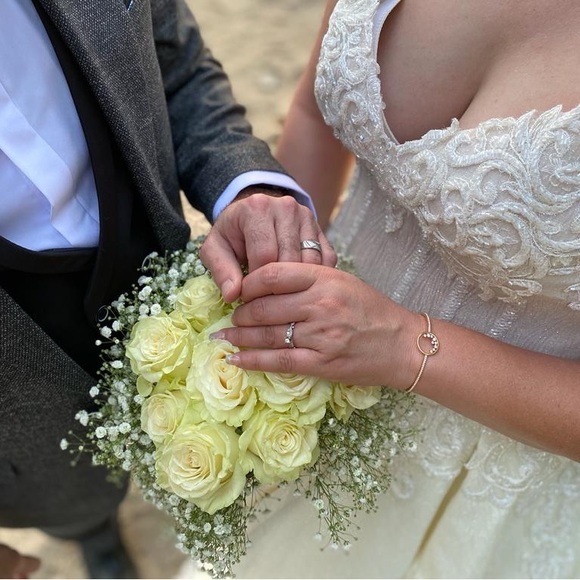 Wedding dress - Picture 6 of 6